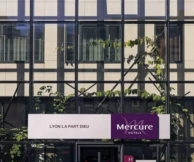هتل Mercure Lyon Centre Gare Part Dieu
