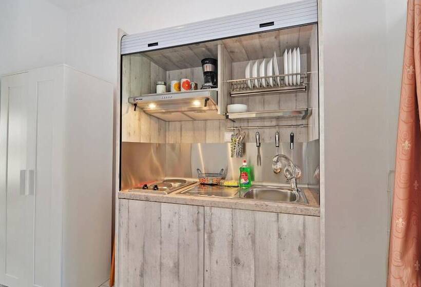 Отель Mimoza Rooms