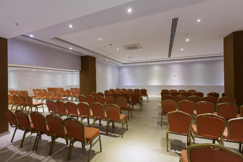 בית מלון כפרי Primasol Hane Family Resort