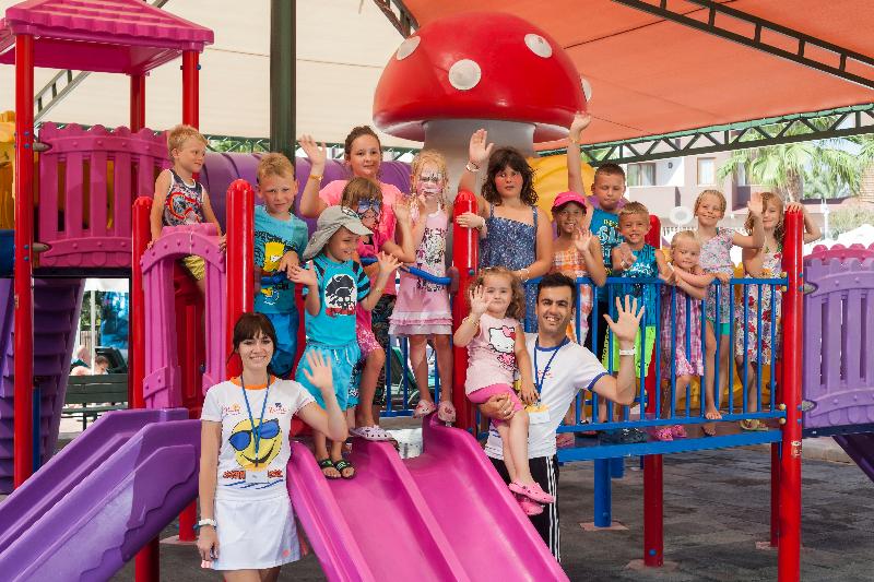 בית מלון כפרי Primasol Hane Family Resort