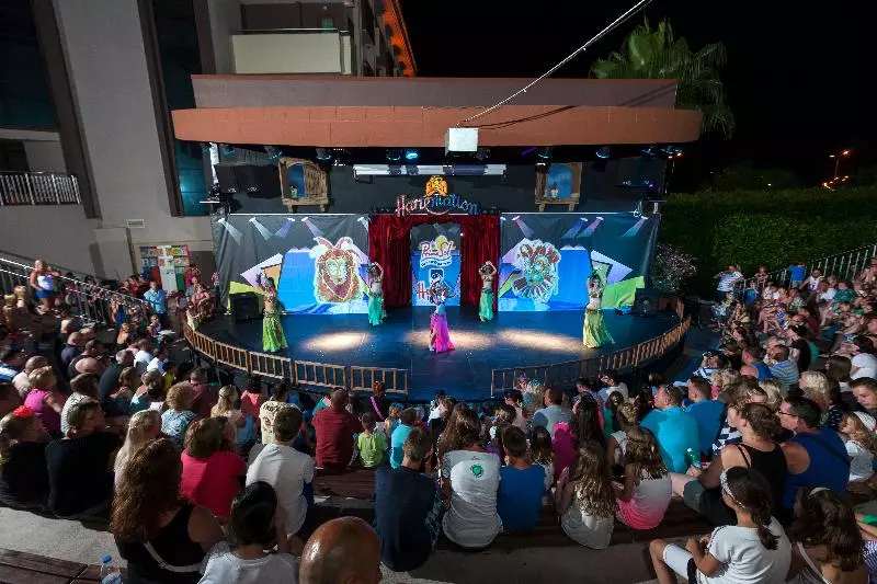 בית מלון כפרי Primasol Hane Family Resort