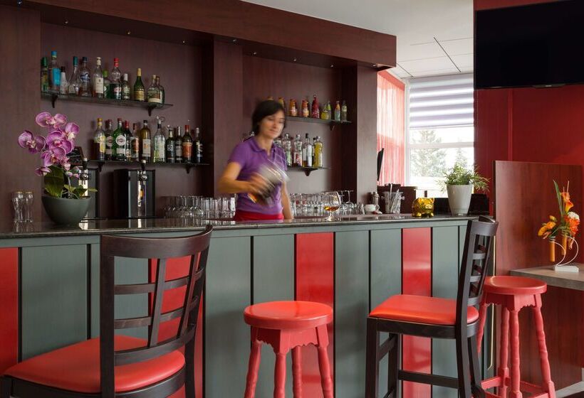 酒店 The Originals City, Hôtel Hélios, Roanne Nord