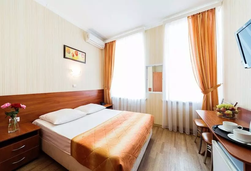 בית מלון כפרי Tonika