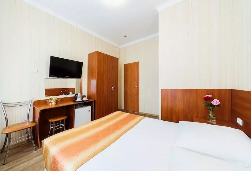 בית מלון כפרי Tonika