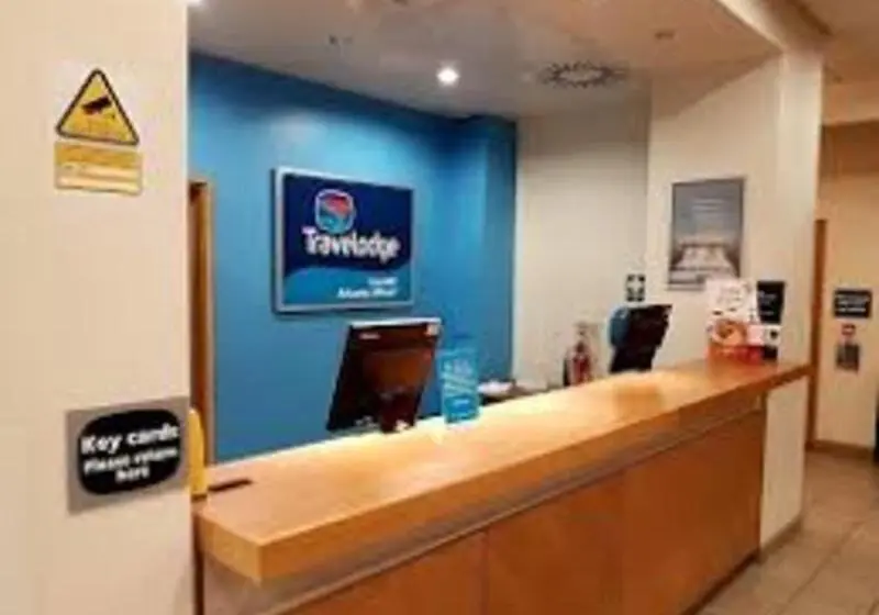 هتل Travelodge Cardiff Atlantic Wharf