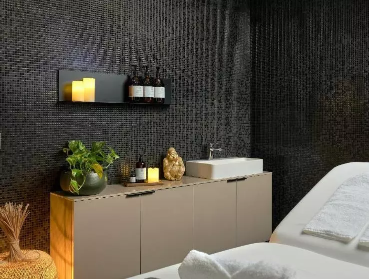 Hotel Verno House Budapest, Vignette Collection, An Ihg