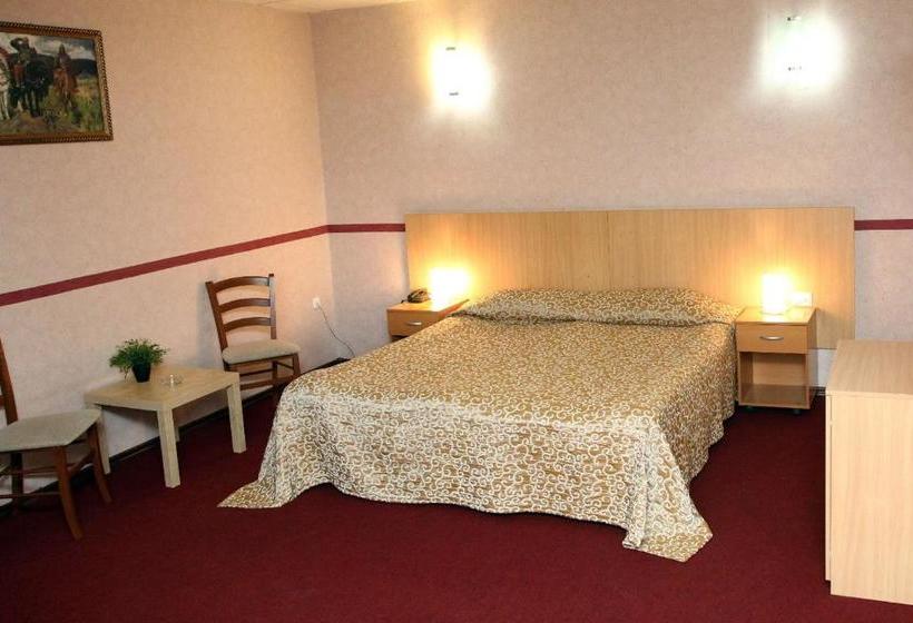 Отель Skazka  Complex