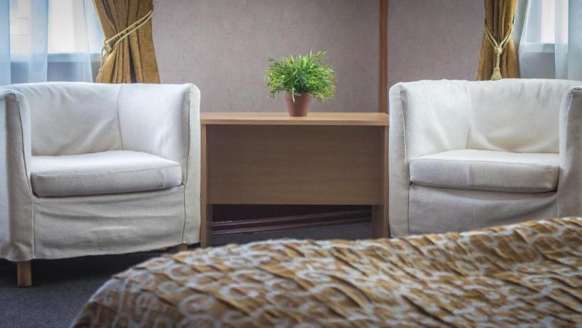 Отель Skazka  Complex