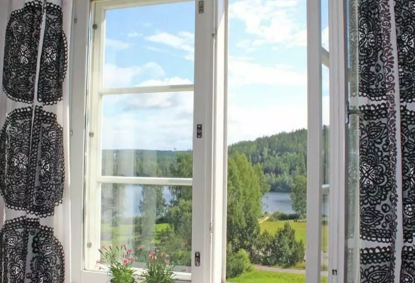 Retkeilymaja Vanha Koulu