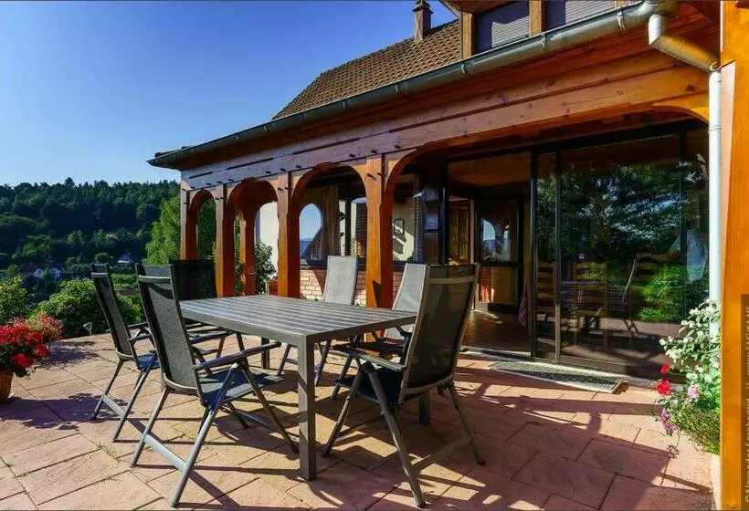 ベッドアンドブレックファースト Le Charme De L Altenberg