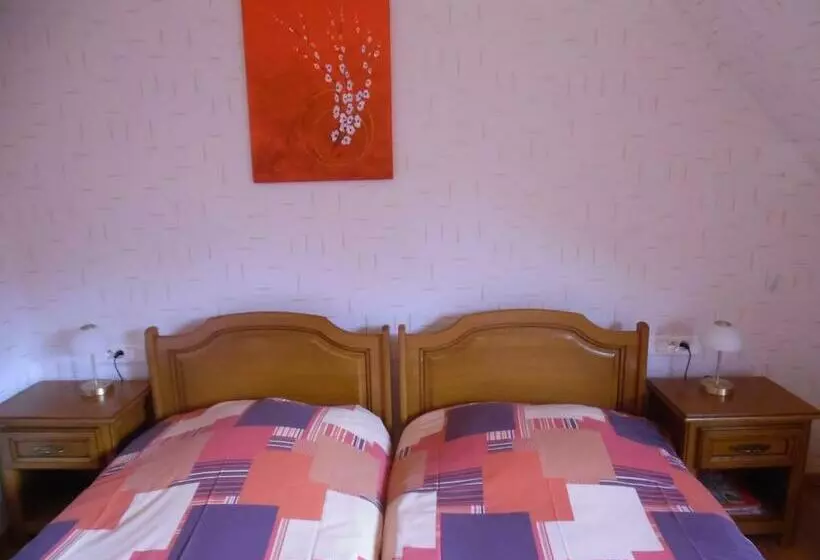 ベッドアンドブレックファースト Le Charme De L Altenberg