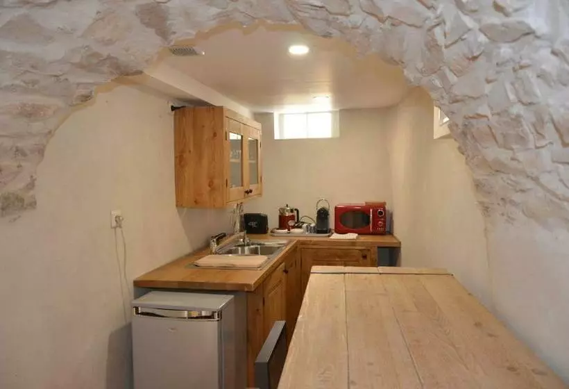 Aamiaismajoitus (B&B) Locus Amoenus