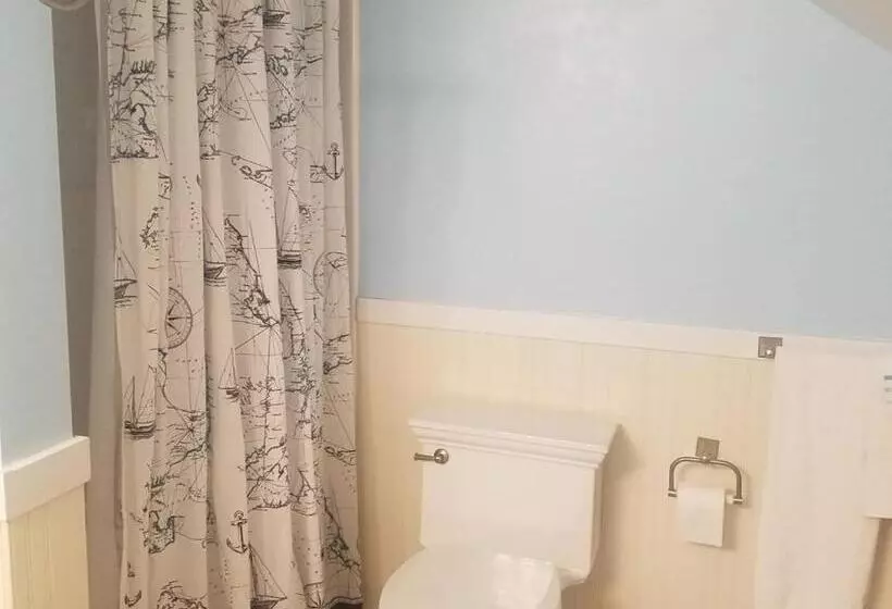 Blue Heron Inn   A Bed And Breakfast Llc