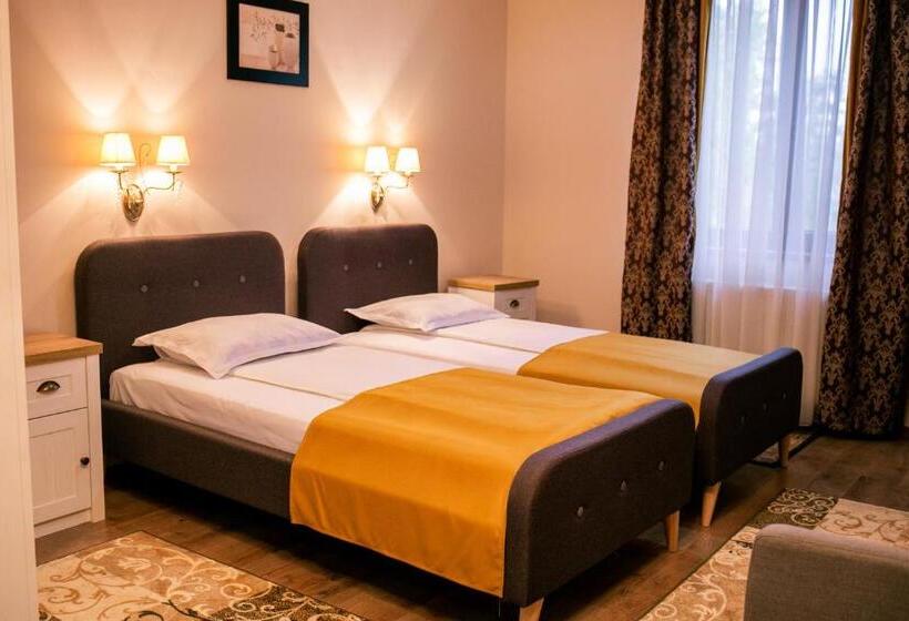 פנסיון Casa Claudia