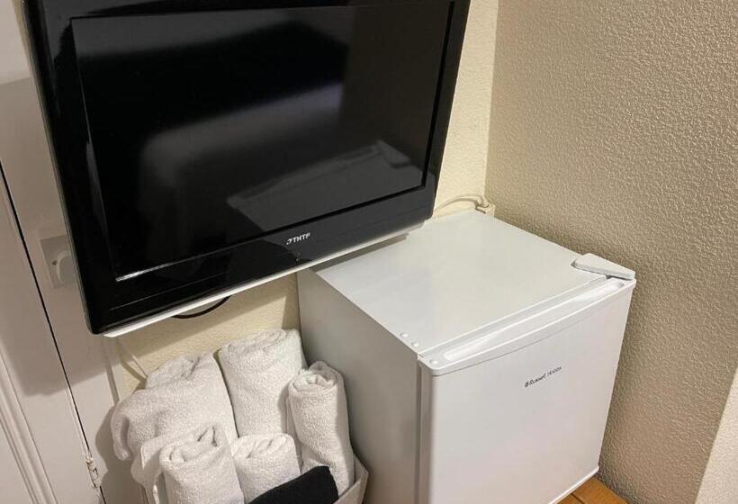 펜션 Victoria House   Self Catering Quiet Guesthouse   Adult Singles And Couples Only