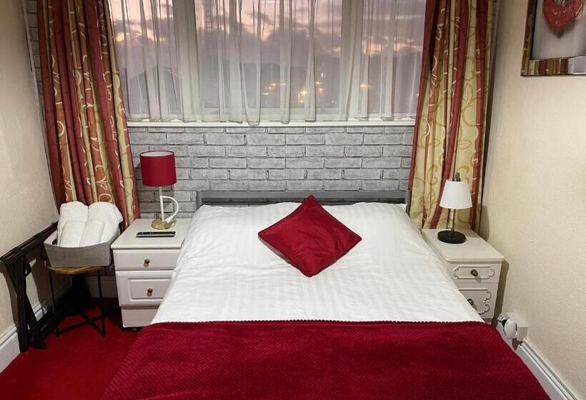 펜션 Victoria House   Self Catering Quiet Guesthouse   Adult Singles And Couples Only
