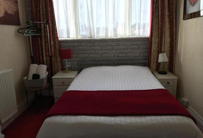 펜션 Victoria House   Self Catering Quiet Guesthouse   Adult Singles And Couples Only