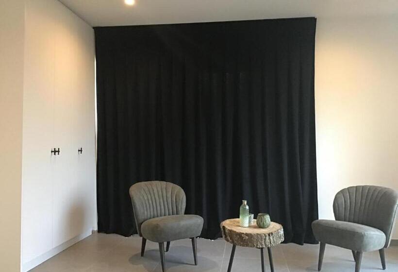 민박 Au Bord De La Foret