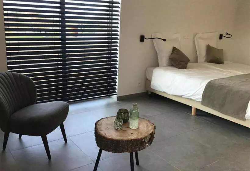 Aamiaismajoitus (B&B) Au Bord De La Foret