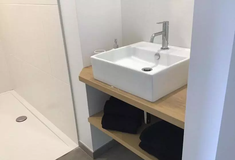 Aamiaismajoitus (B&B) Au Bord De La Foret