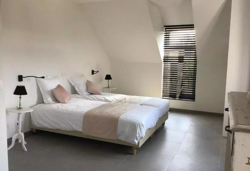 Aamiaismajoitus (B&B) Au Bord De La Foret