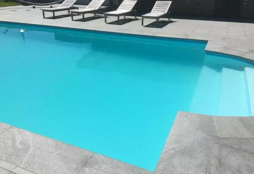 Aamiaismajoitus (B&B) Au Bord De La Foret