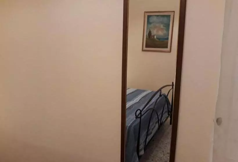 تختخواب و صبحانه L Antico Faro