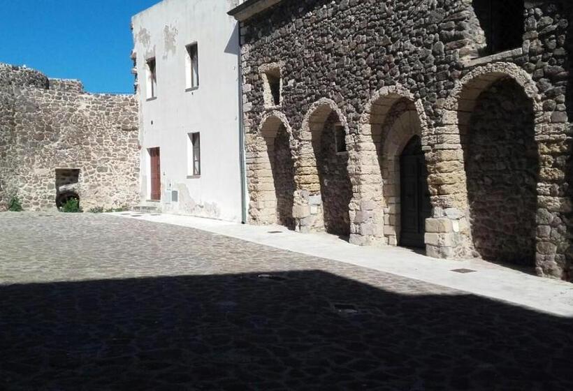 צימר L Antico Faro