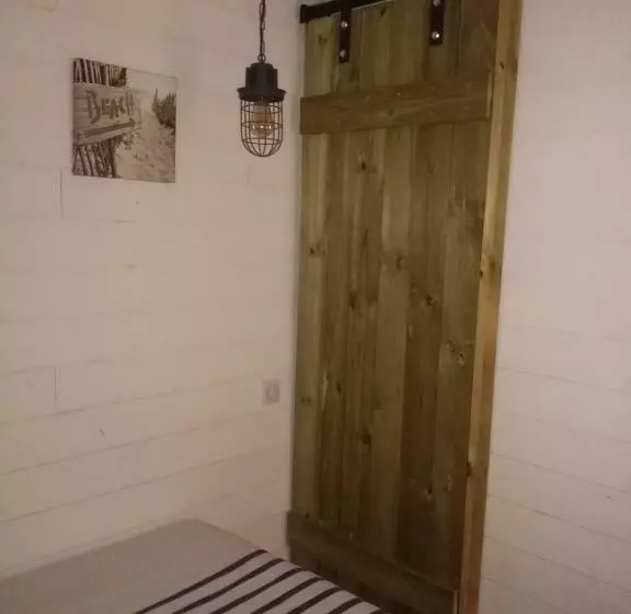تختخواب و صبحانه La Cabane Bordeaux St Augustin