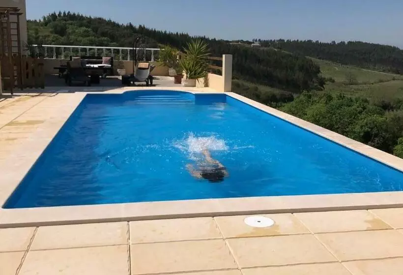 ベッドアンドブレックファースト Terra Luso Proche De Montejunto