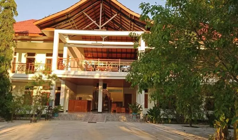 هتل La Belle Etoile
