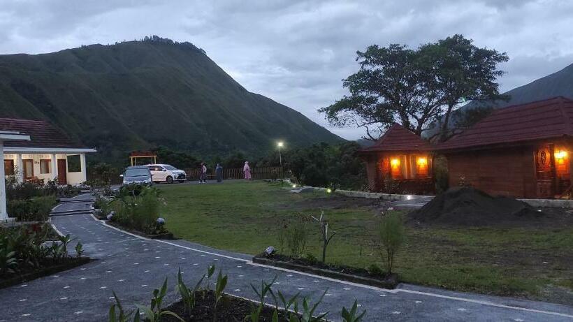 בית מלון כפרי Rinjani Hill