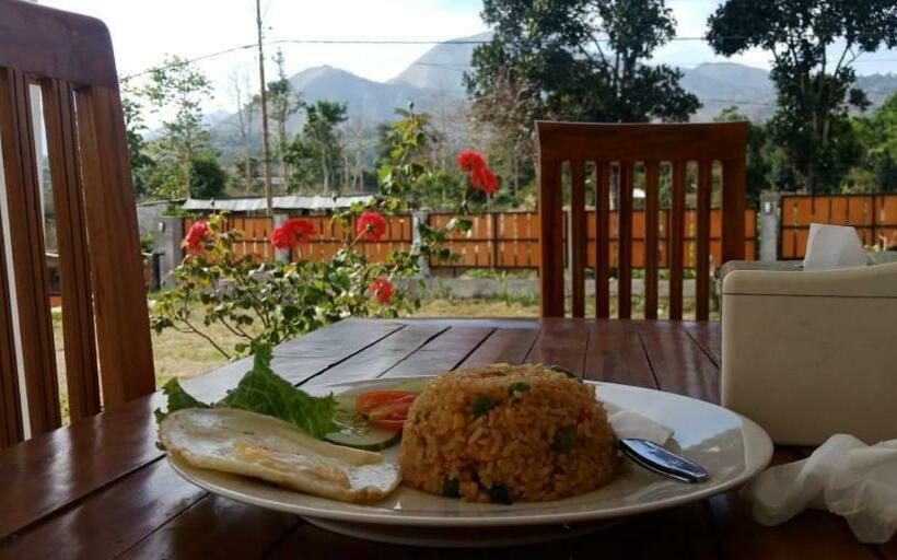 בית מלון כפרי Rinjani Hill