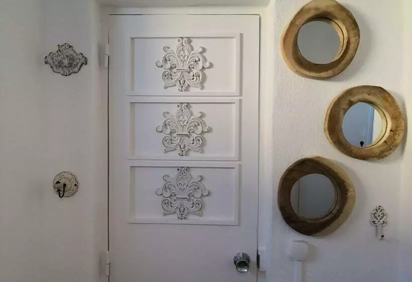 پانسیون Be My Neighbour