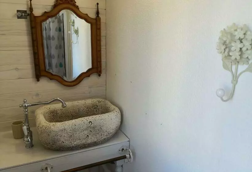 پانسیون Be My Neighbour