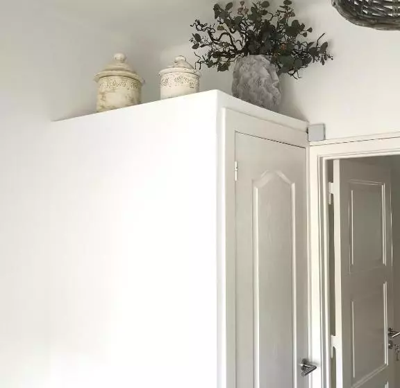 پانسیون Be My Neighbour