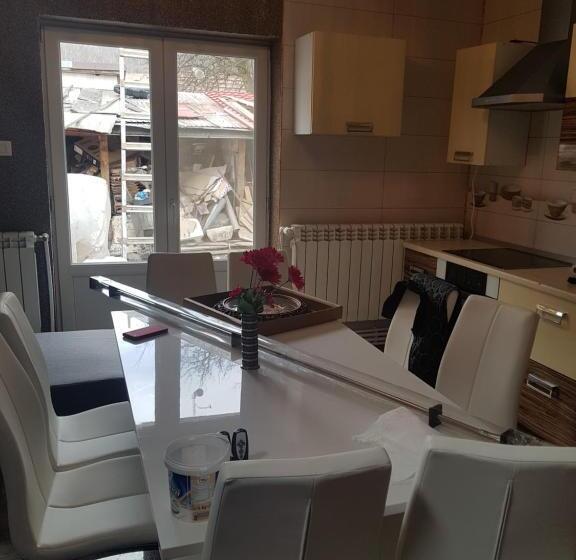 پانسیون Casa Cojanu