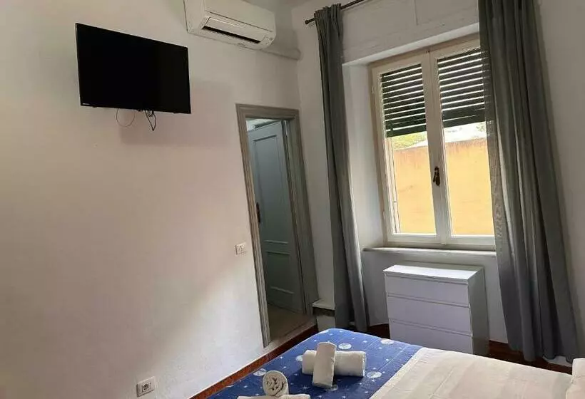 پانسیون Crown Guest House