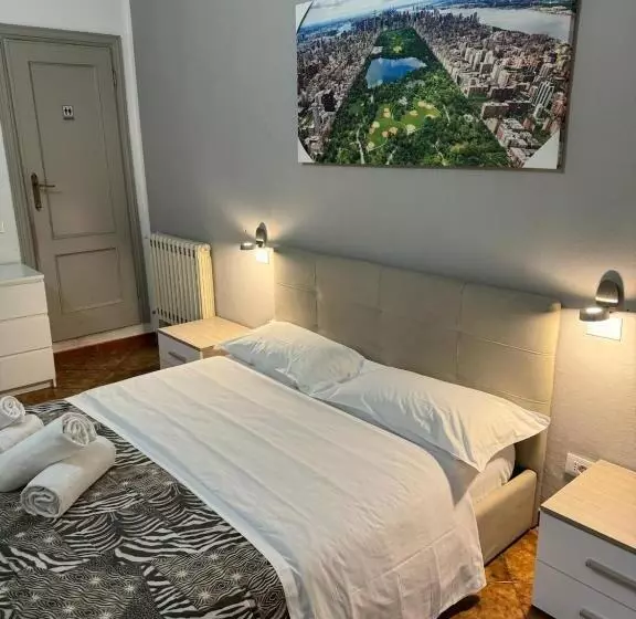 پانسیون Crown Guest House