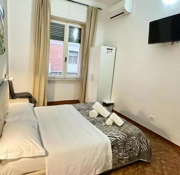 پانسیون Crown Guest House