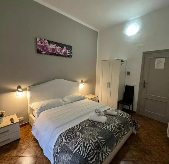 پانسیون Crown Guest House