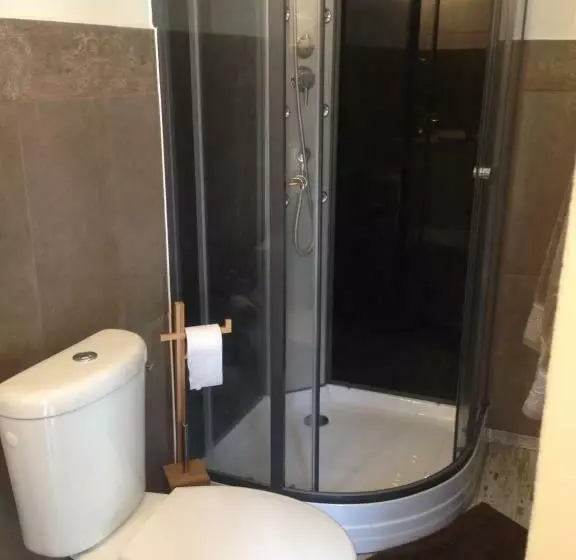 ペンション Maison 4 étoiles Et Studio 3 étoiles Indépendants Avec Piscine