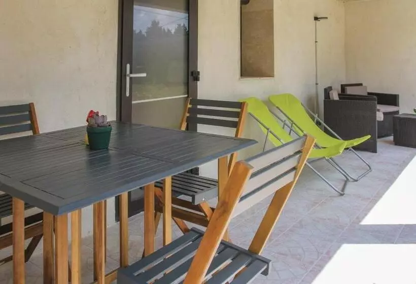 ペンション Maison 4 étoiles Et Studio 3 étoiles Indépendants Avec Piscine