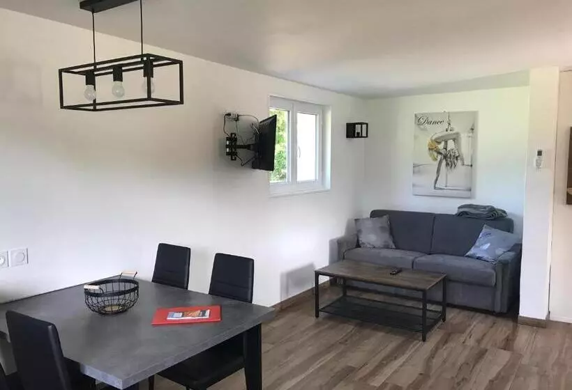 ペンション Maison 4 étoiles Et Studio 3 étoiles Indépendants Avec Piscine