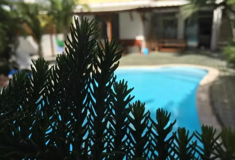 پانسیون Pereybere Villa Valari With Pool Near Beach