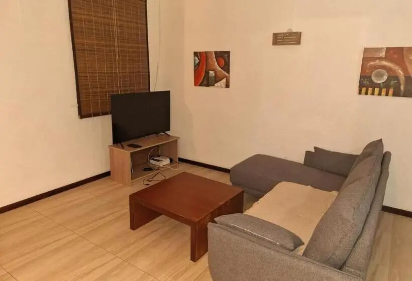 پانسیون Pereybere Villa Valari With Pool Near Beach