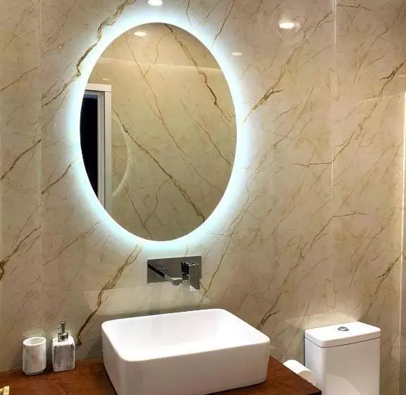 ペンション Raiano Guest House