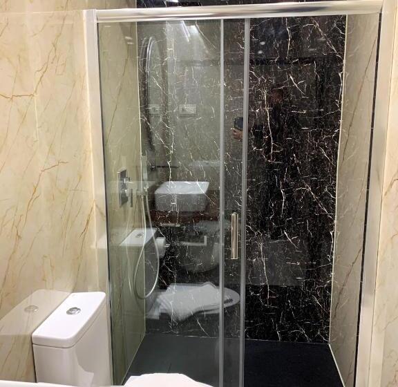 ペンション Raiano Guest House