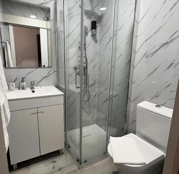 ペンション Raiano Guest House