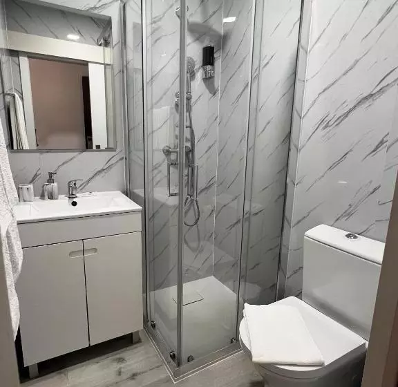 ペンション Raiano Guest House